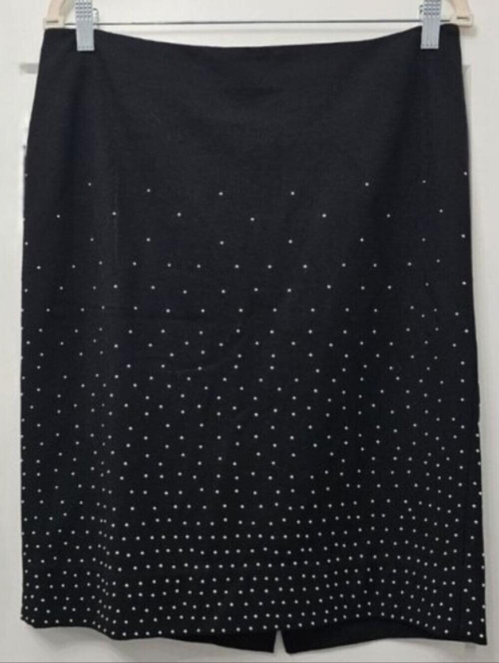 White House Black Market Black Silver Studded Pointe Pencil Skirt Size 8